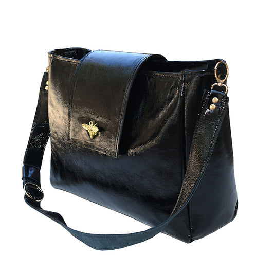 תיק עור שחור לק גדול מפואר בשילוב אבזם פרפר