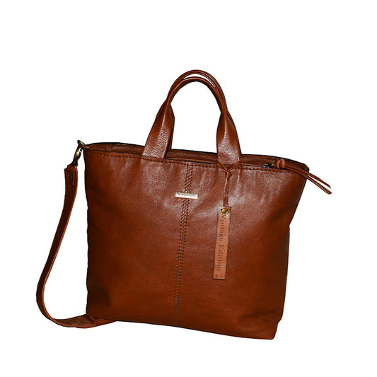 תיק יד מעור בגוון חום בריק חמרה מחוייט ומסוגנן