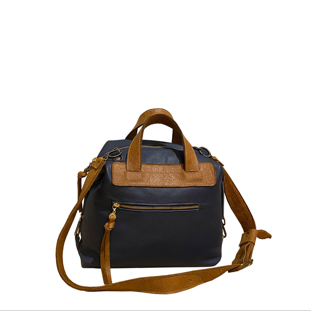 תיק עור כחול נייבי בשילוב עור חום דבש עם כוכב