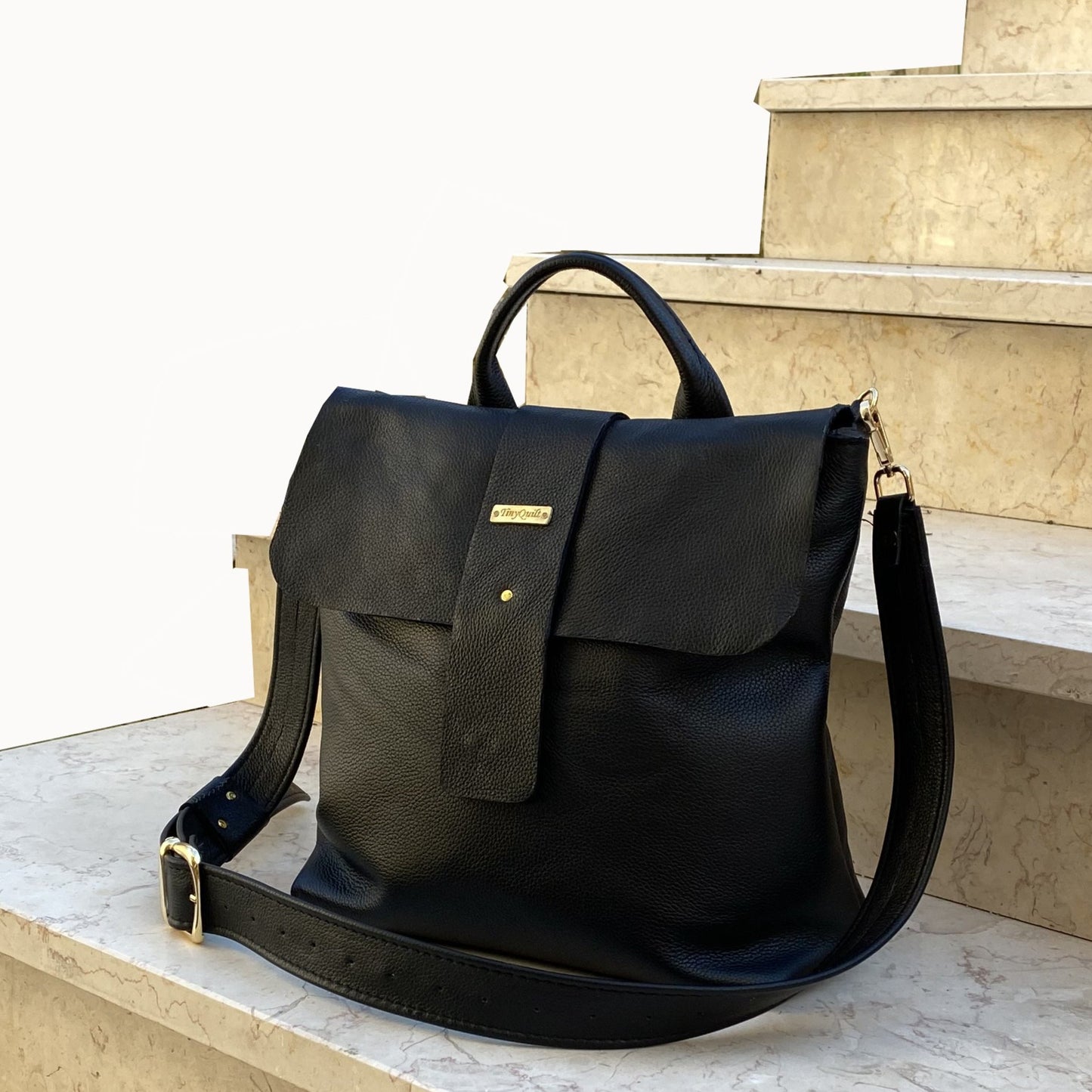 תיק עור איטלקי חום בשילוב קלאפה בהירה אלגנט