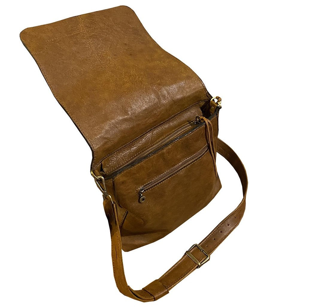 תיק עור איטלקי חום דבש ירוק בקבוק