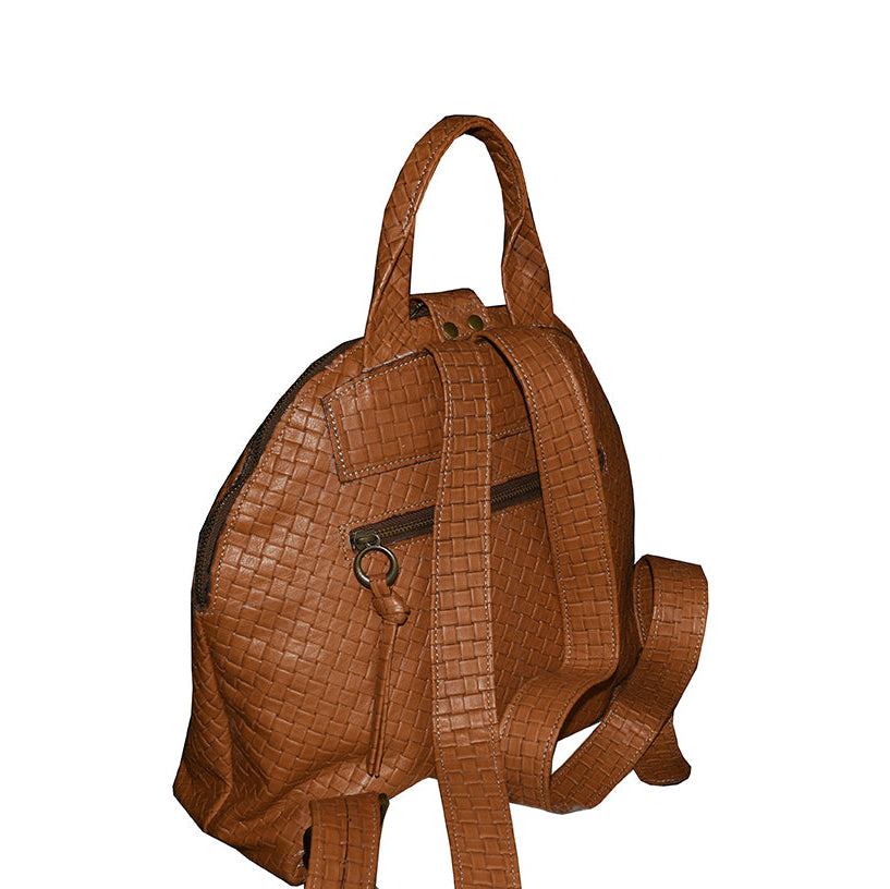 תיק גב גדול חצי עגול מעור חום חיטה קלוע איטלקי מהמם